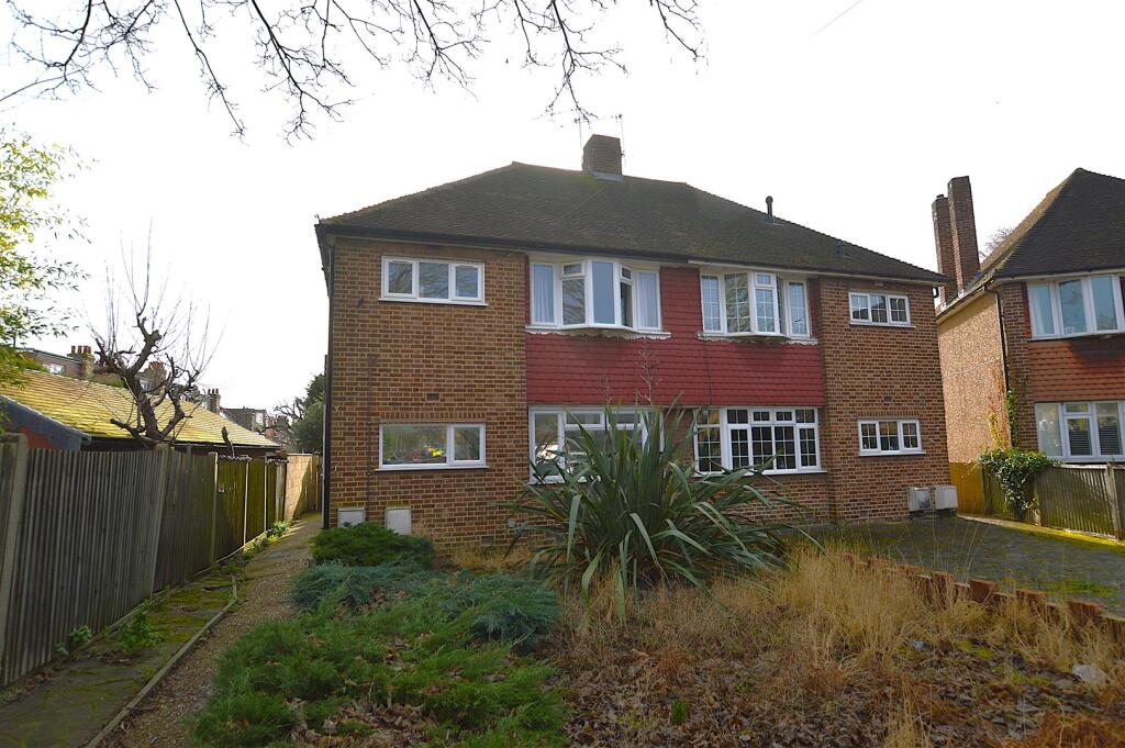 1 Bramley Close feb 25.JPG