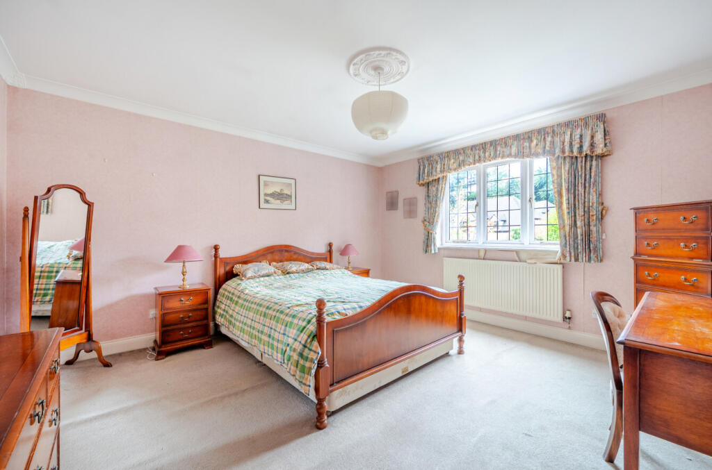 1364930-10-68ee22...