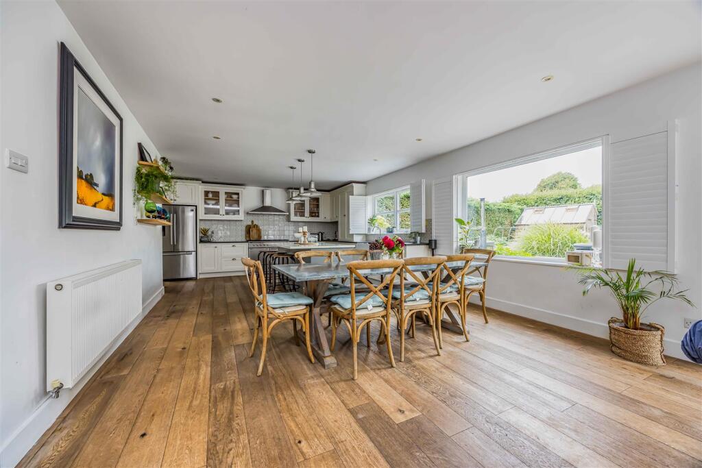 7 Hollow Lane, Hayling Island-Small-PorticoMarketi