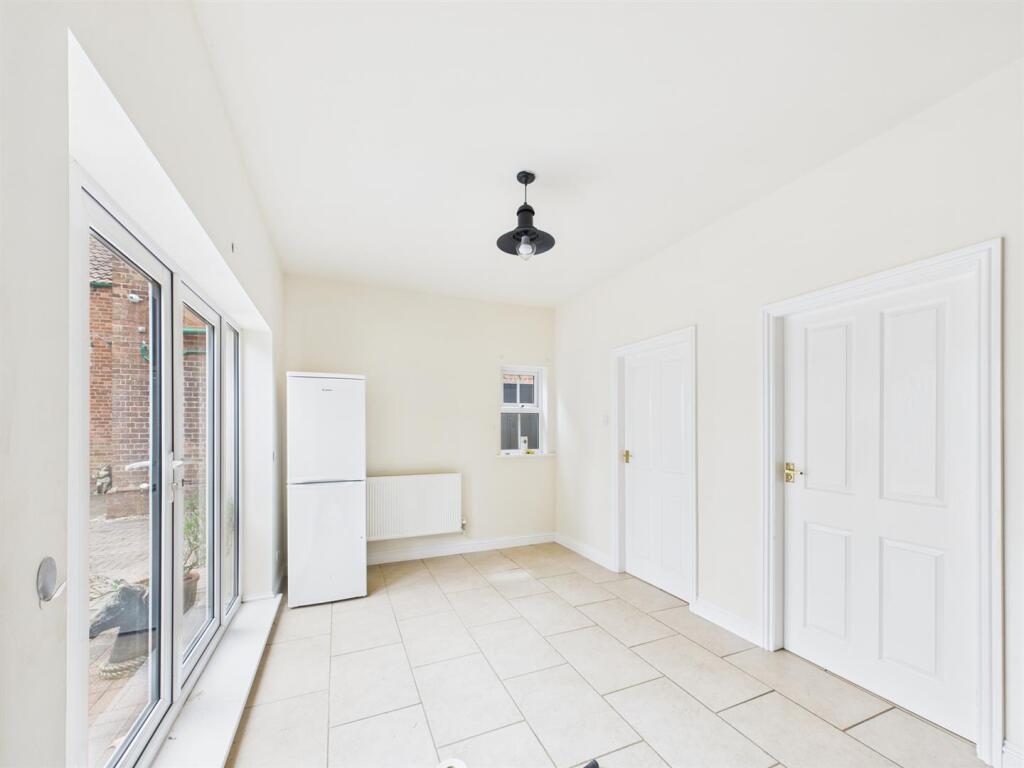 Annex Open Plan Living/Dining Area