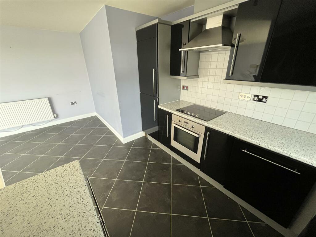Kitchen Aspect 3.jpg