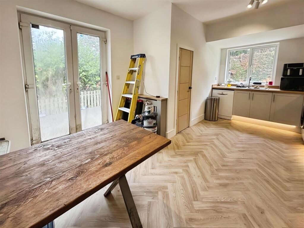Dining Kitchen