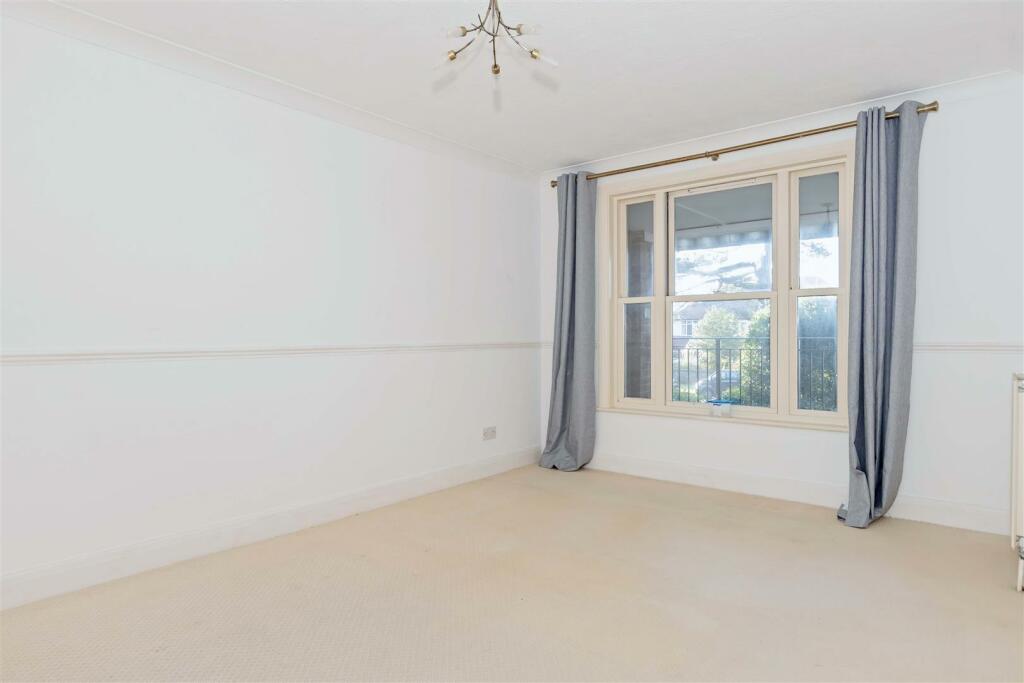 Queensborough Court_5.jpg