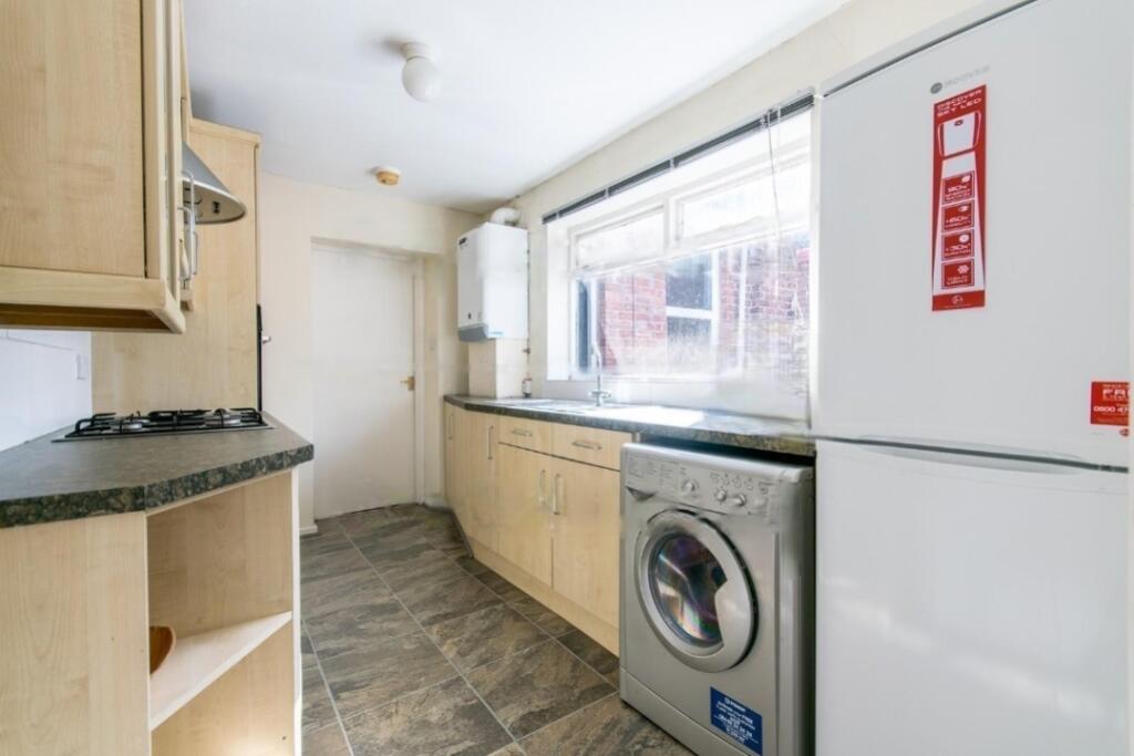 183 Dilston Rd Kitchen