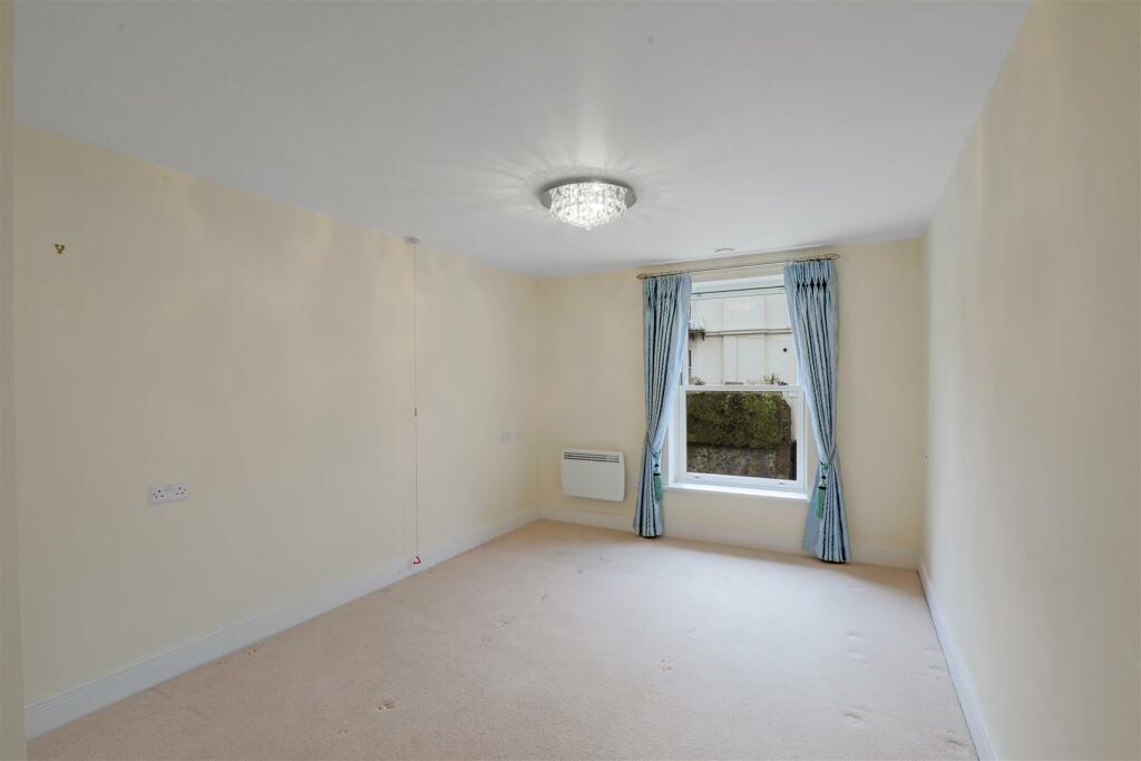 14-a549CT_MCS_Flat 46 Cartwright Court_53.jpg