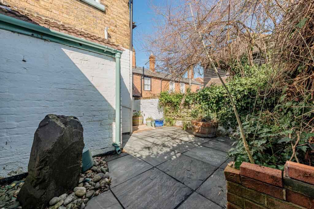 Courtyard Garden (3)
