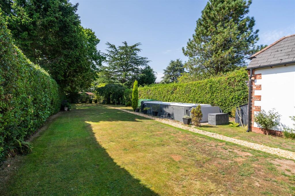 28 Fulford Hall Road_44.jpg