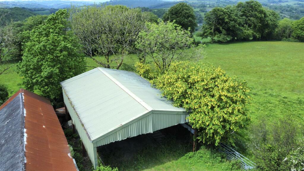 PORTAL FRAME BARN