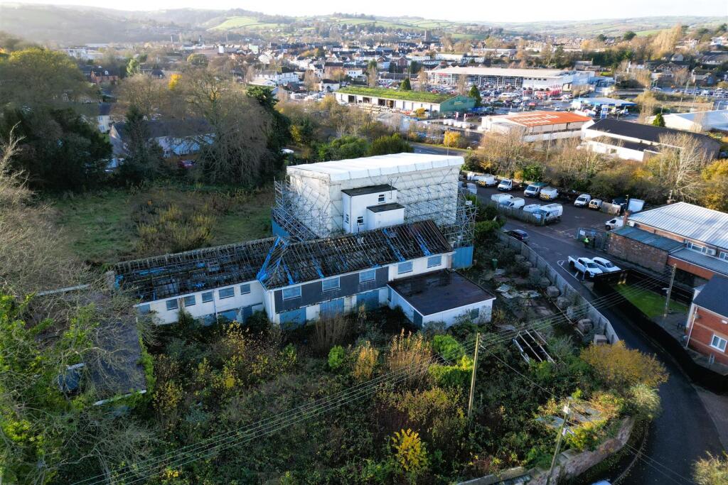 Alexandra Lodge, Old Road, Tiverton, Devon, EX16 4