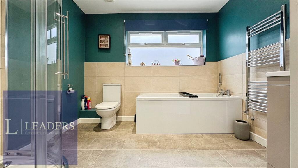 4 Piece Suite