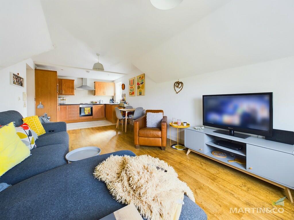 CAM03111G0-PR0210...