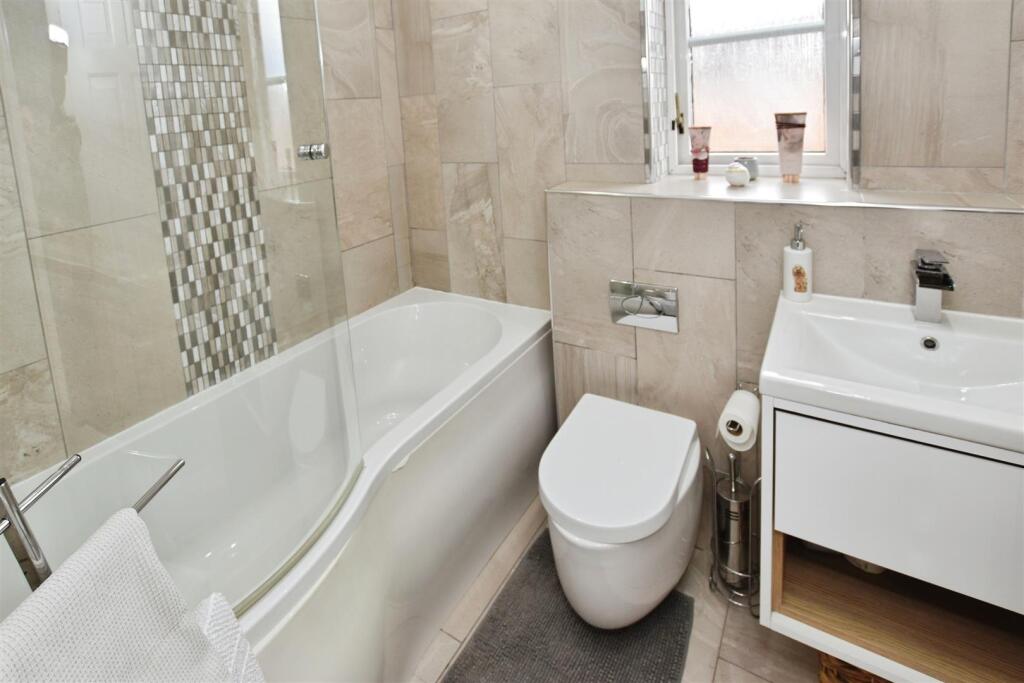 1d02d4cf-bath 20over.JPG
