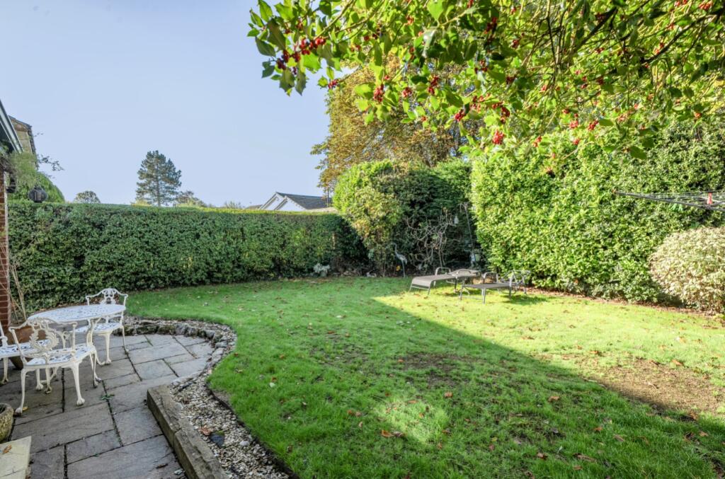 EweMove Harrogate Garden