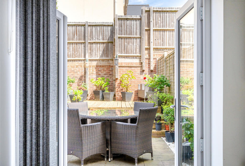 1302525-13-6839bd...