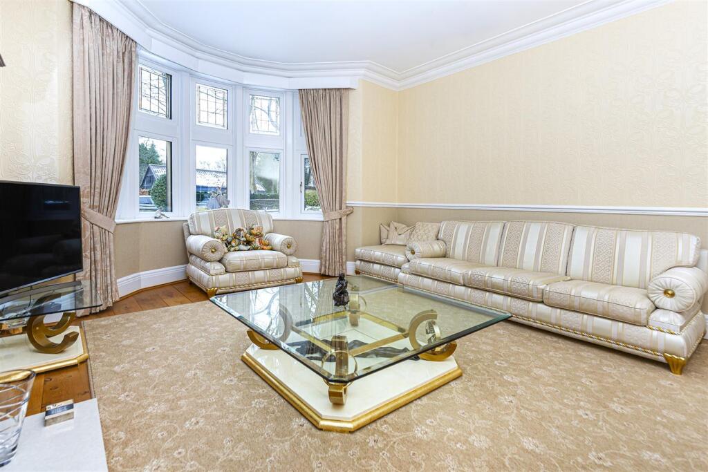 Bramleys Estate Agents - Fenay Lane (1).jpg