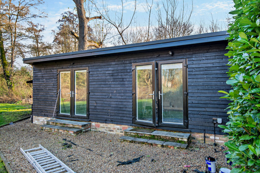 8629224exterior10800