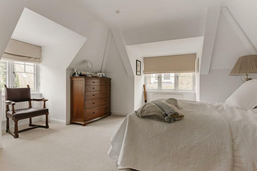 66247_4 Hayman Close, Charlton Kings Cheltenham  (