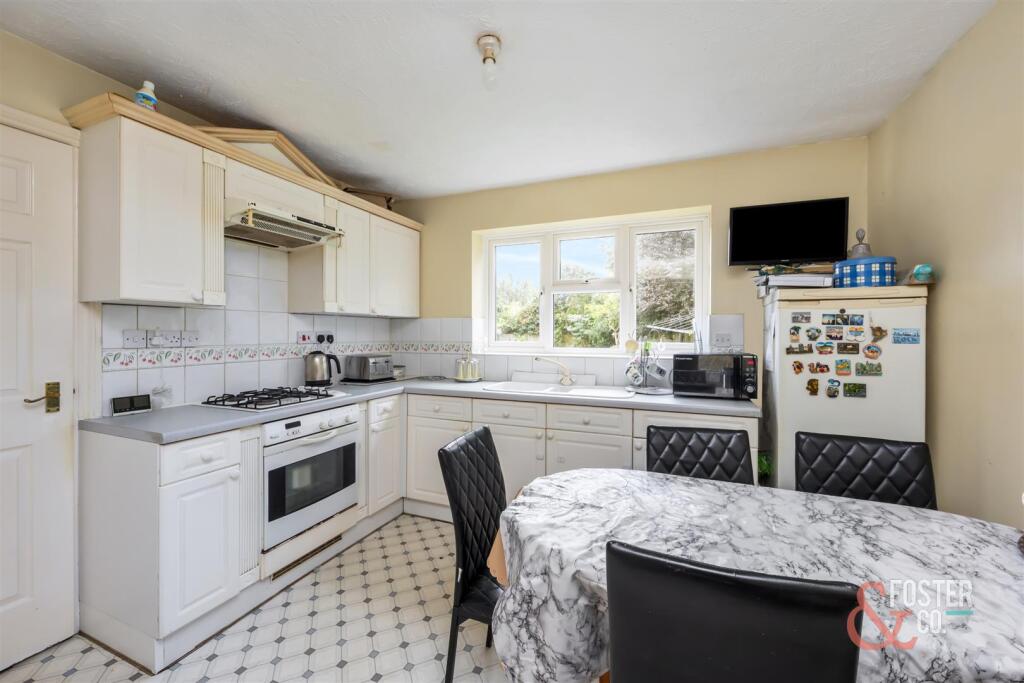 Stagg Close, 5-013.jpg