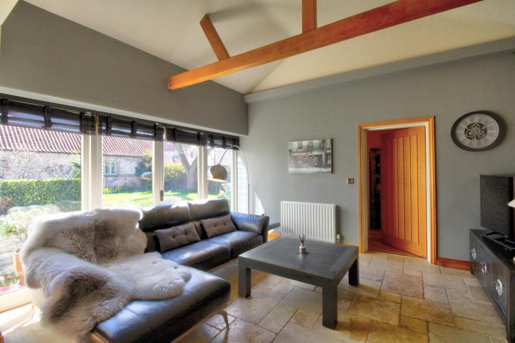 7Family Room Snug