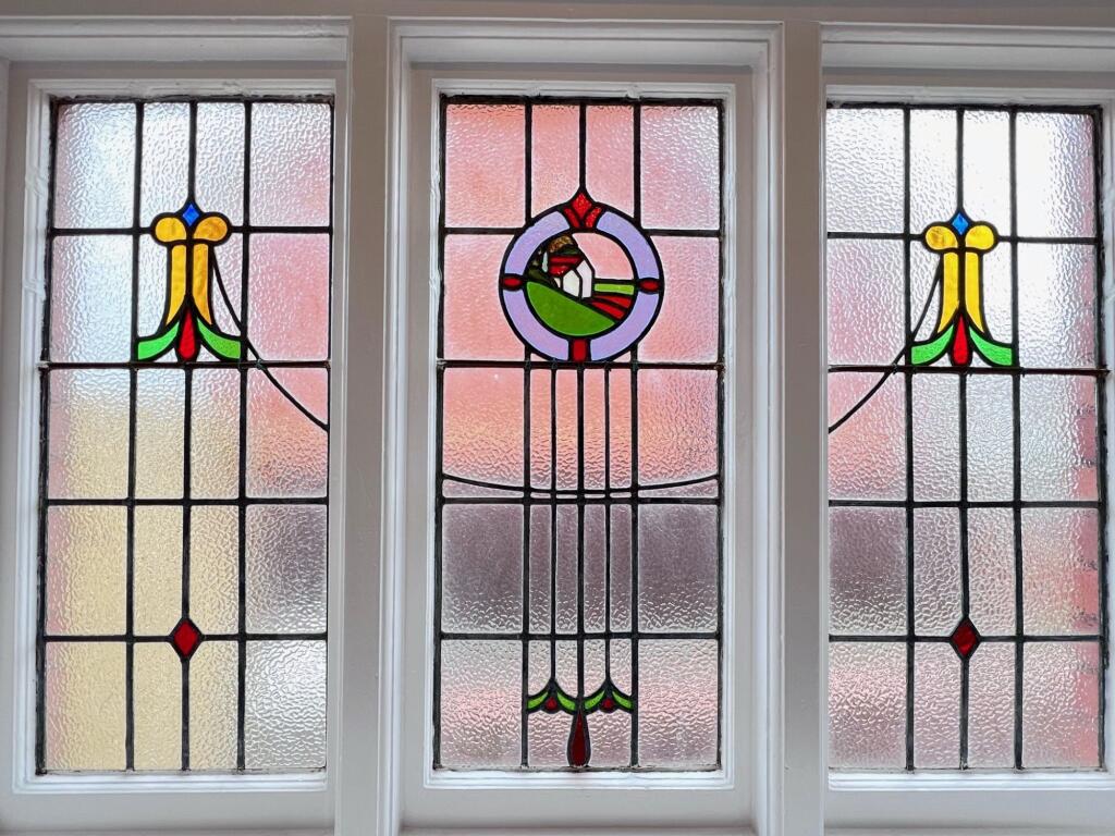 Feature windows