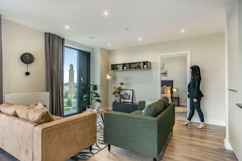 Lionel Road South, London, TW8