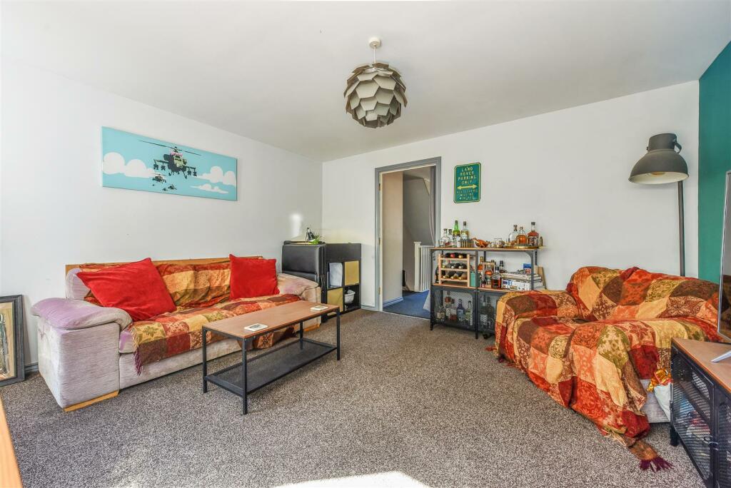 Sitting / Dining Room