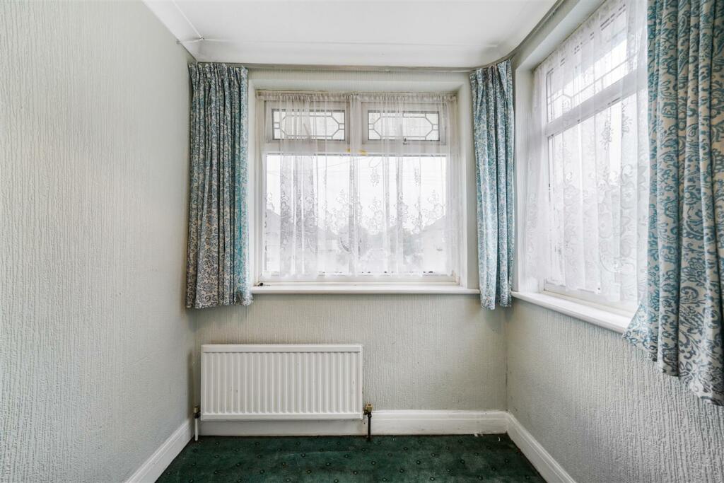 24 Alderney Gardens - o9NOuWIh2kmZbUcdseVL.jpg