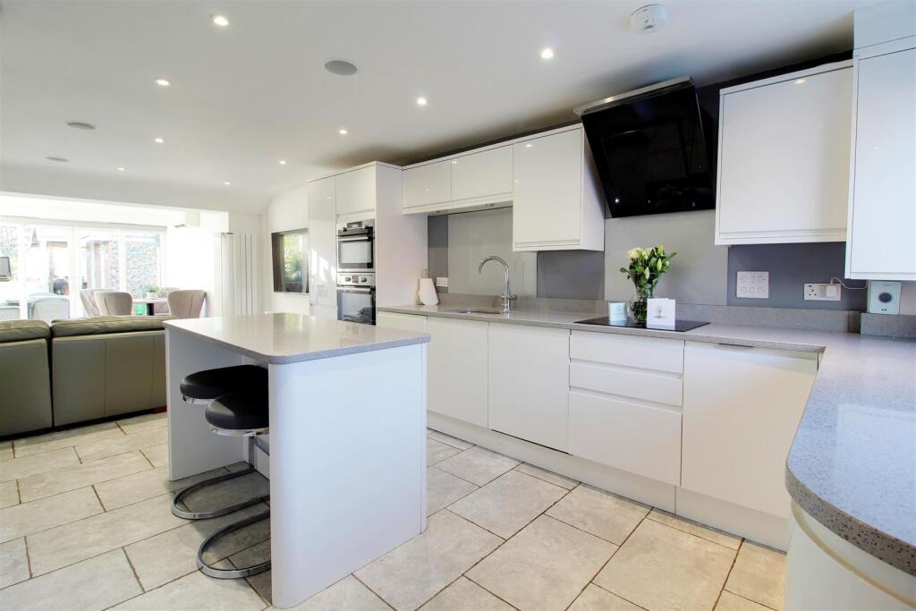 IMG_6420-IMG_6422 copy.jpg