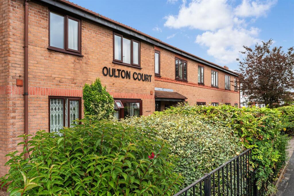 26 Oulton Court External-7.jpg