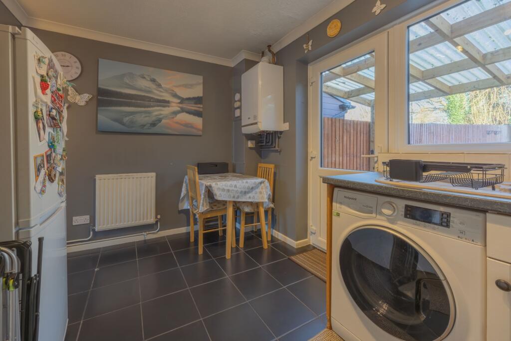 Ewemove Taunton Witham Close (5)