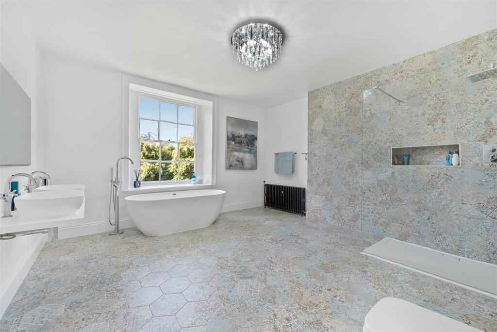 Bath1.jpg