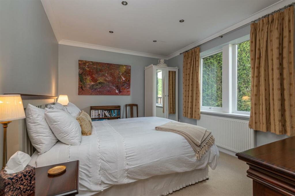 Double Bedroom 5