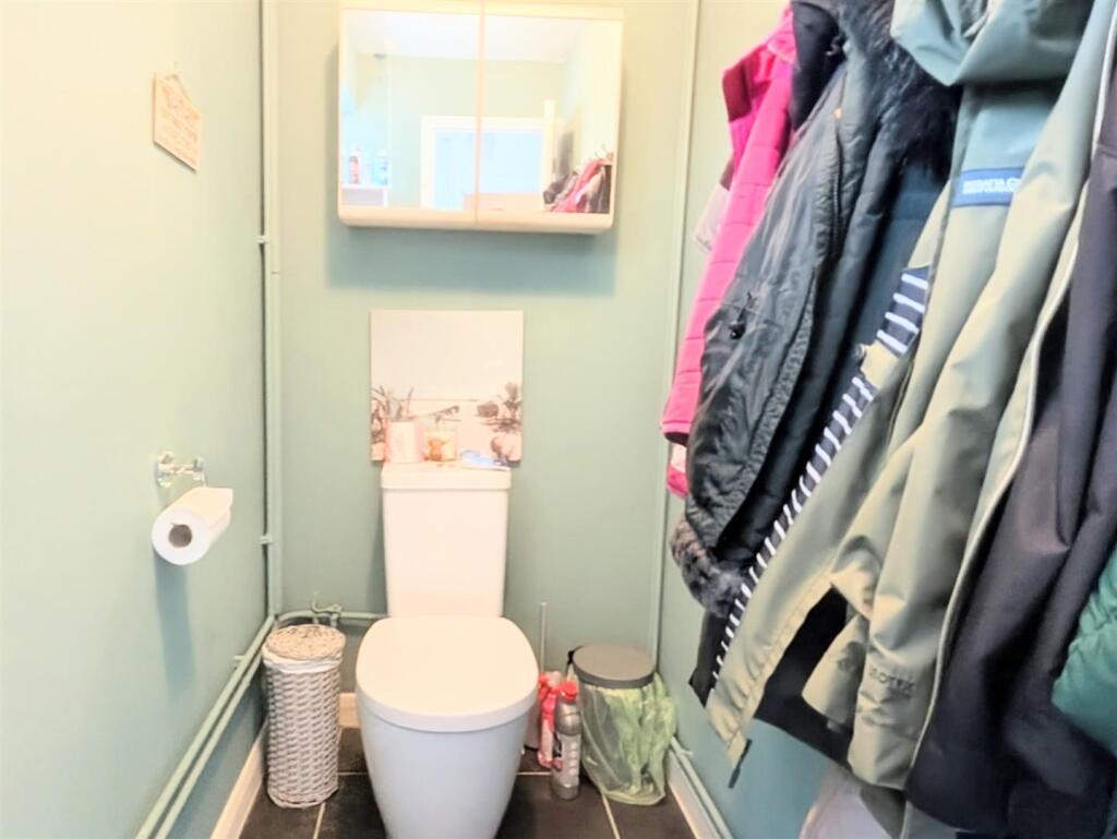 CLOAKROOM