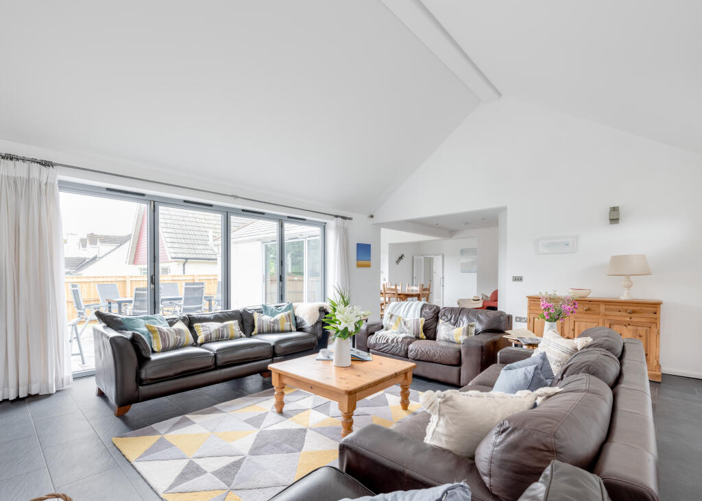 6696878ff0c76_Lerryn NEW-20