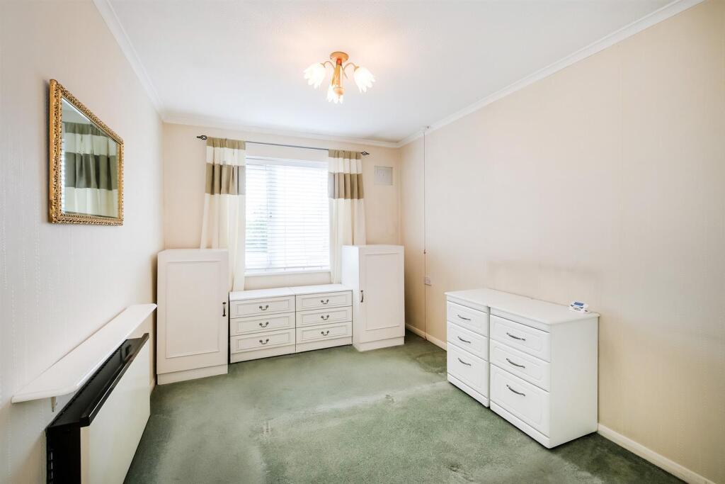 42 Ennerdale Ct-6_web.jpg