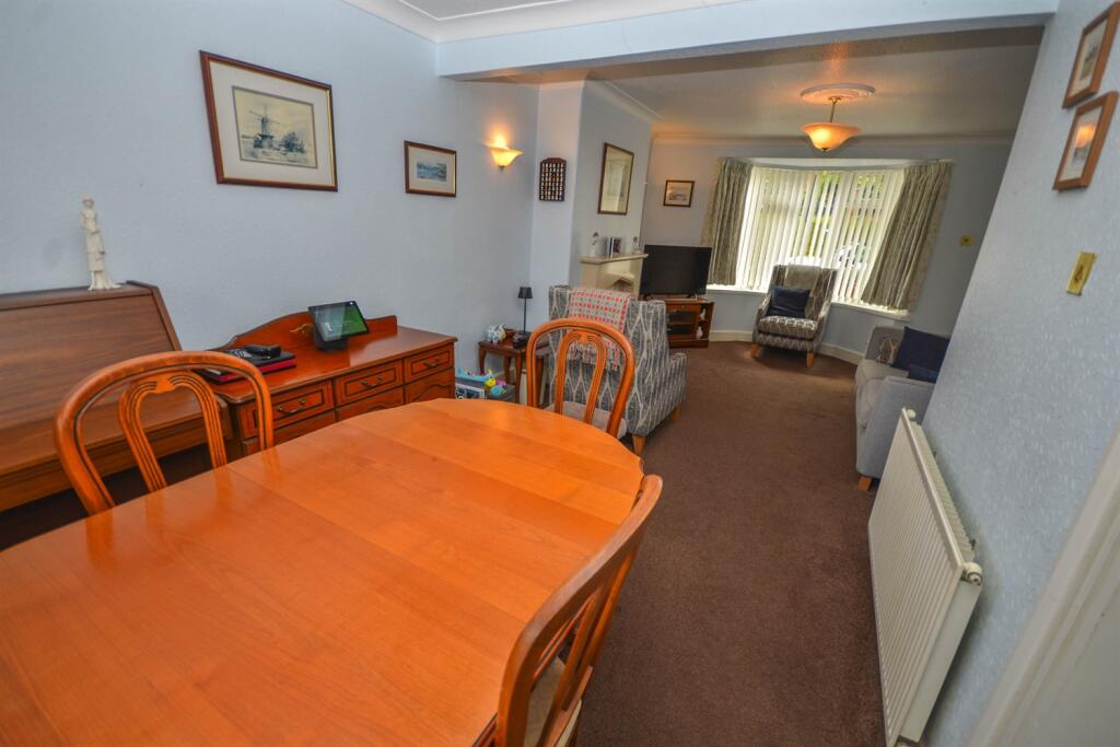 Open Plan Lounge Din