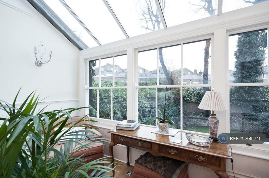 Lounge Conservatory 