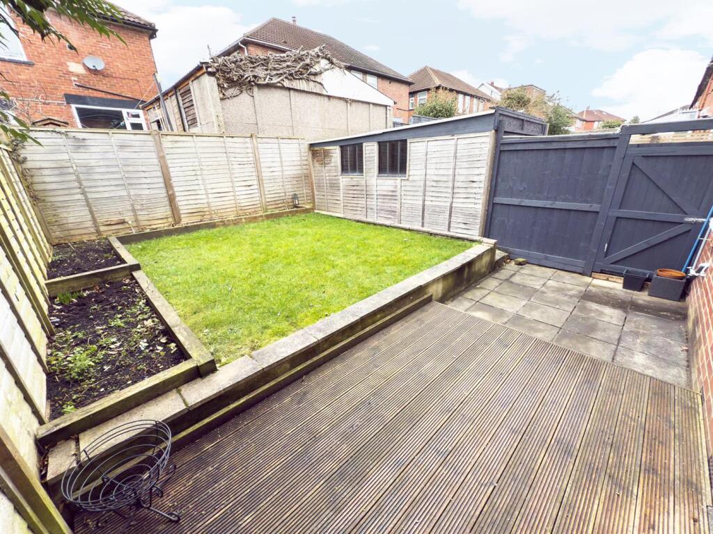 Bowood Avenue 2.jpg