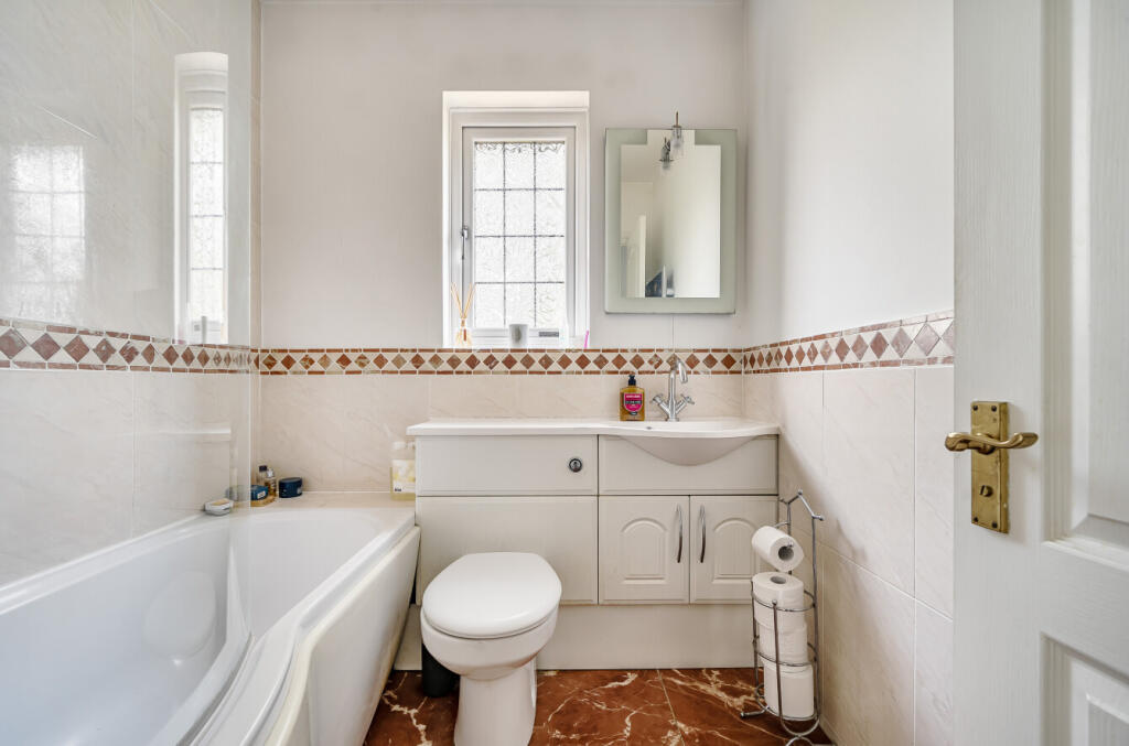 1330221-16-6883b6...