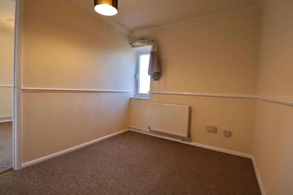 46 park drive Bedroom.jpg