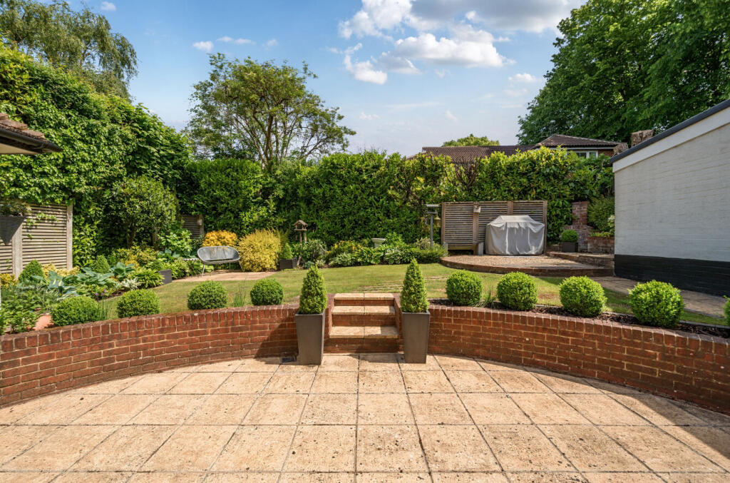 1297069-4-682c64a...