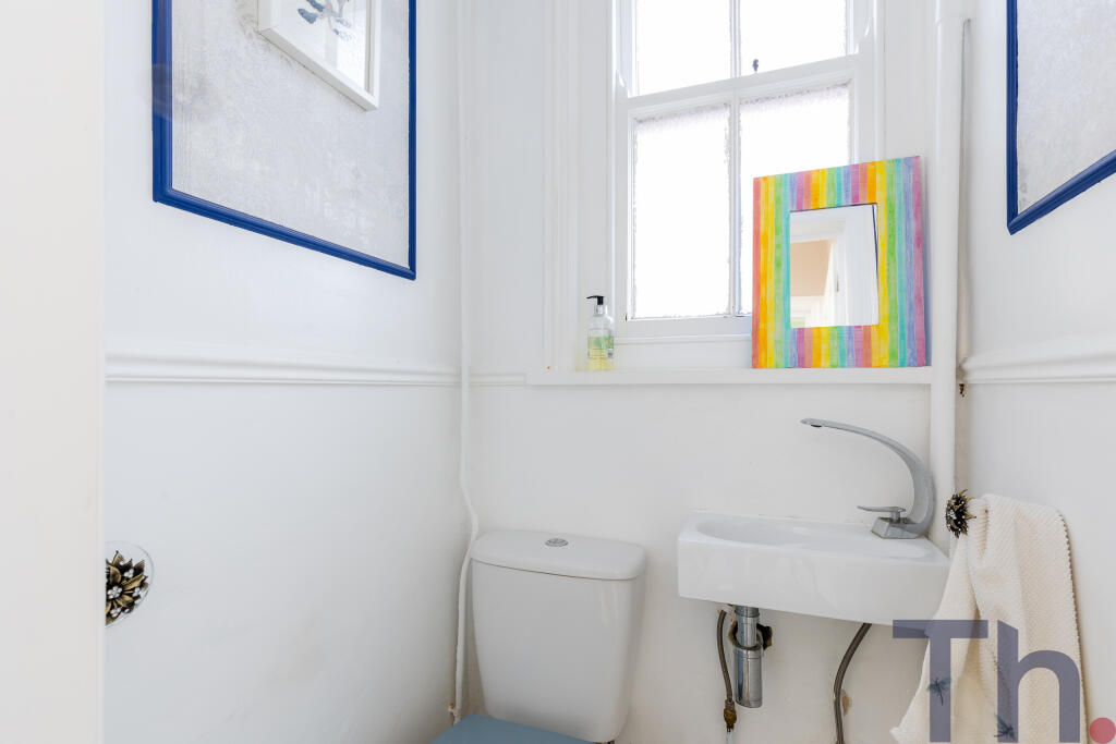 Cloakroom WC