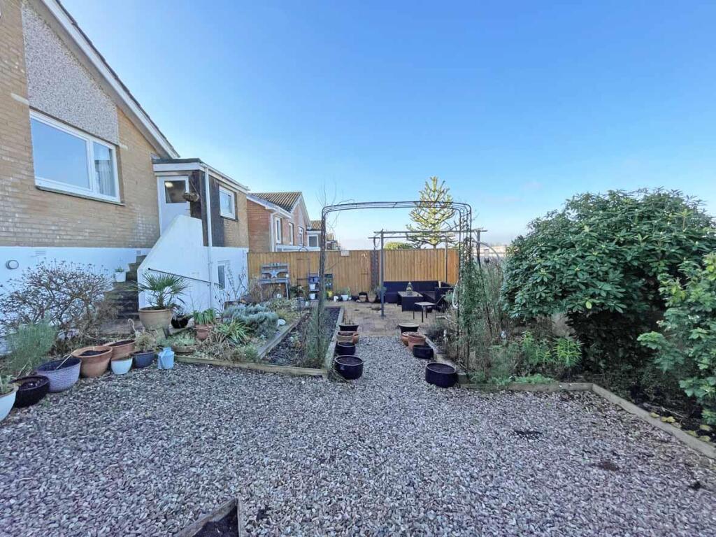 Upland Drive 104 Garden 2.jpg