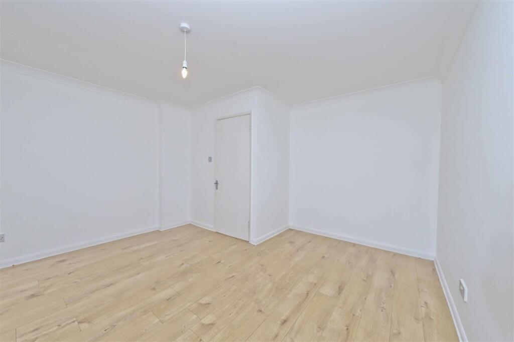 Bedroom.jpg