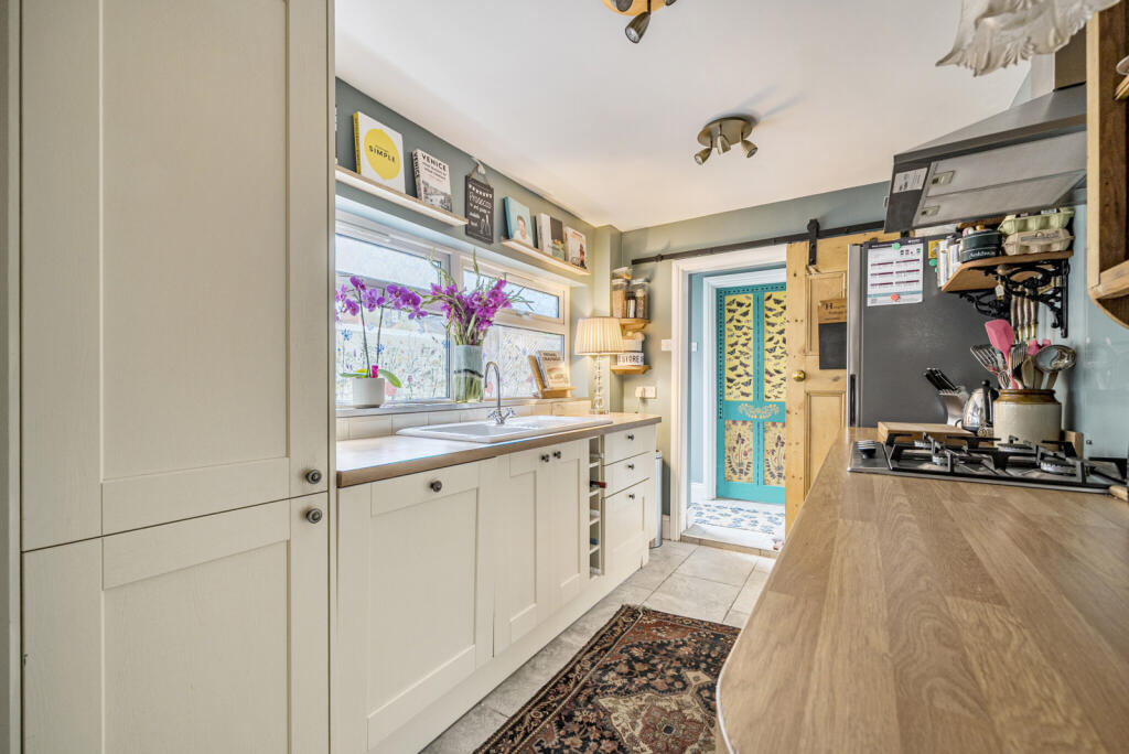 1361705-15-68df9a...