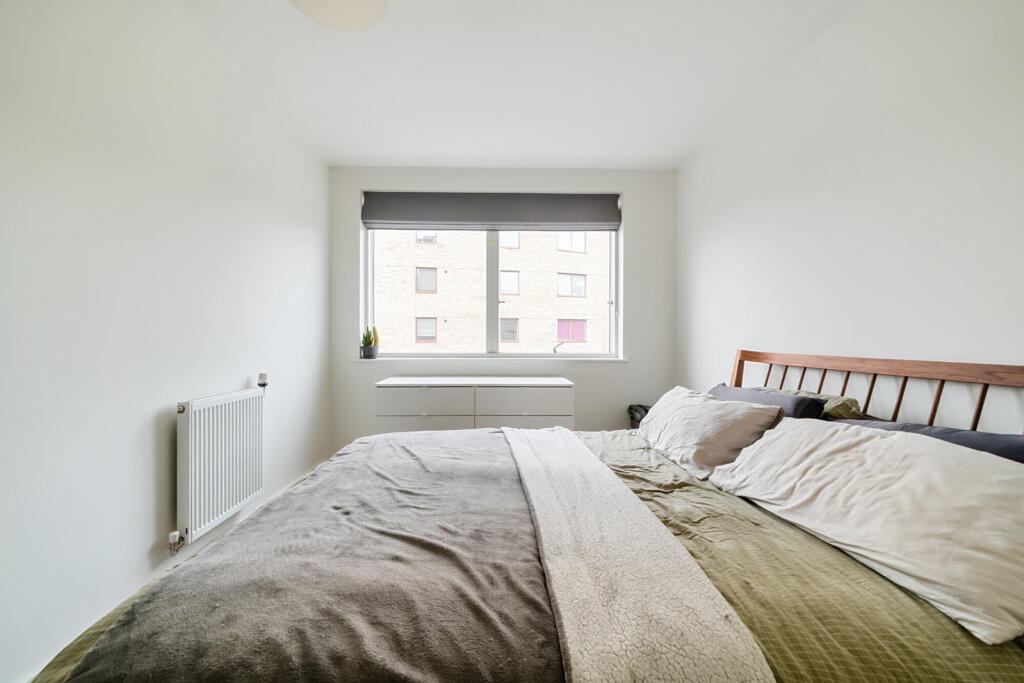 1342340-16-68a5a2...