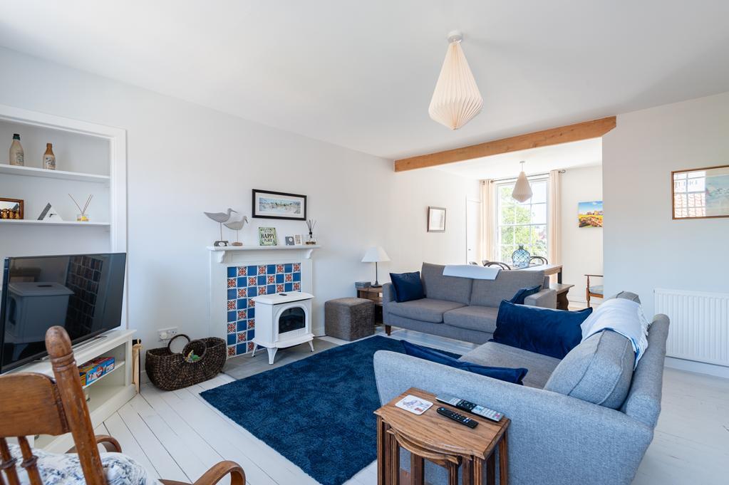 LIVING TO DINING ARE