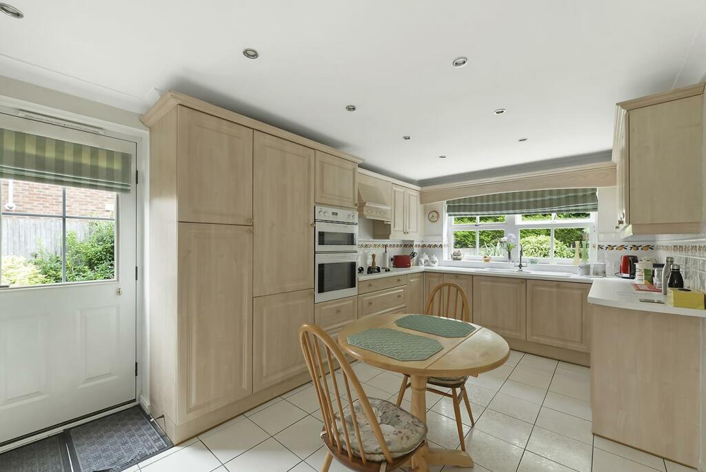 Kitchen/Breakfast