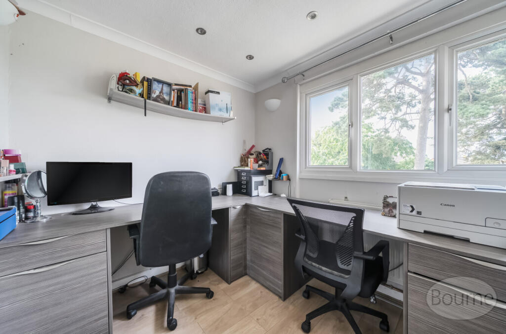 8f0d84b1-4446-4ac...