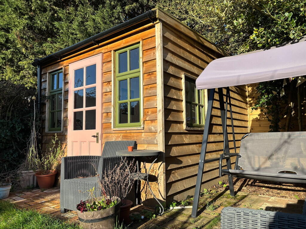 processed-D8D7BF9...